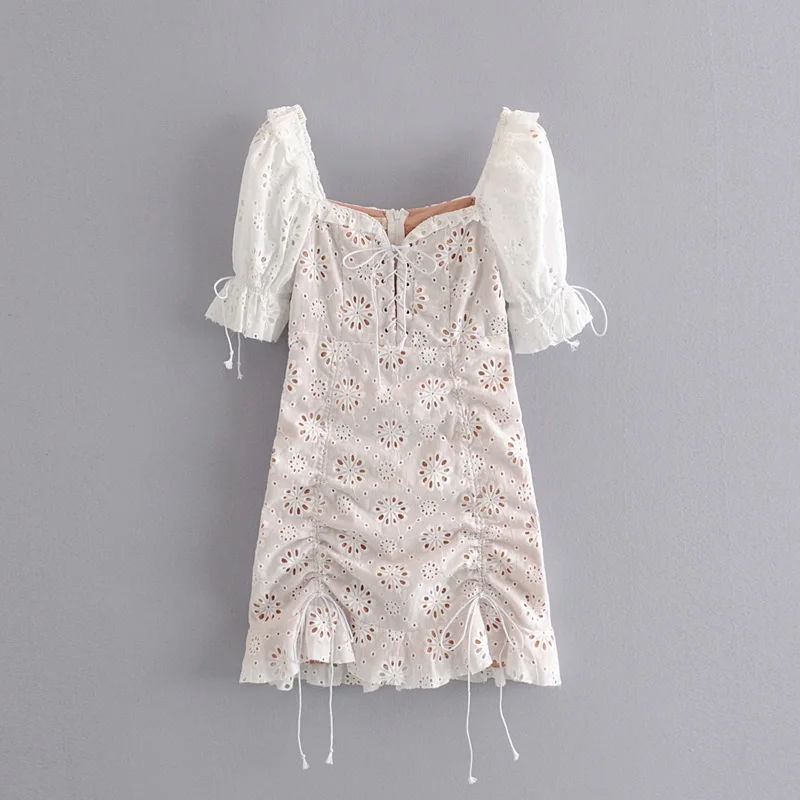 Stylish Chic White Lace Floral Embroidery Lace-Up Mini Dress Sexy Women Square Collar Hollow Out Puff Sleeve Dresses Vestidos
Stylish Chic White Lace Floral Embroidery Lace-Up Mini Dress Sexy Women Square Collar Hollow Out Puff Sleeve Dresses Vestidos