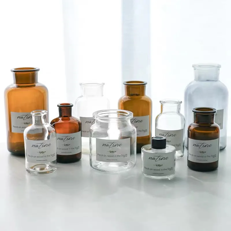 hot sale instagram style Dried flowers home decoration Retro glass relief vase with inserted vase Aromatherapy bottle
hot sale instagram style Dried flowers home decoration Retro glass relief vase with inserted vase Aromatherapy bottle