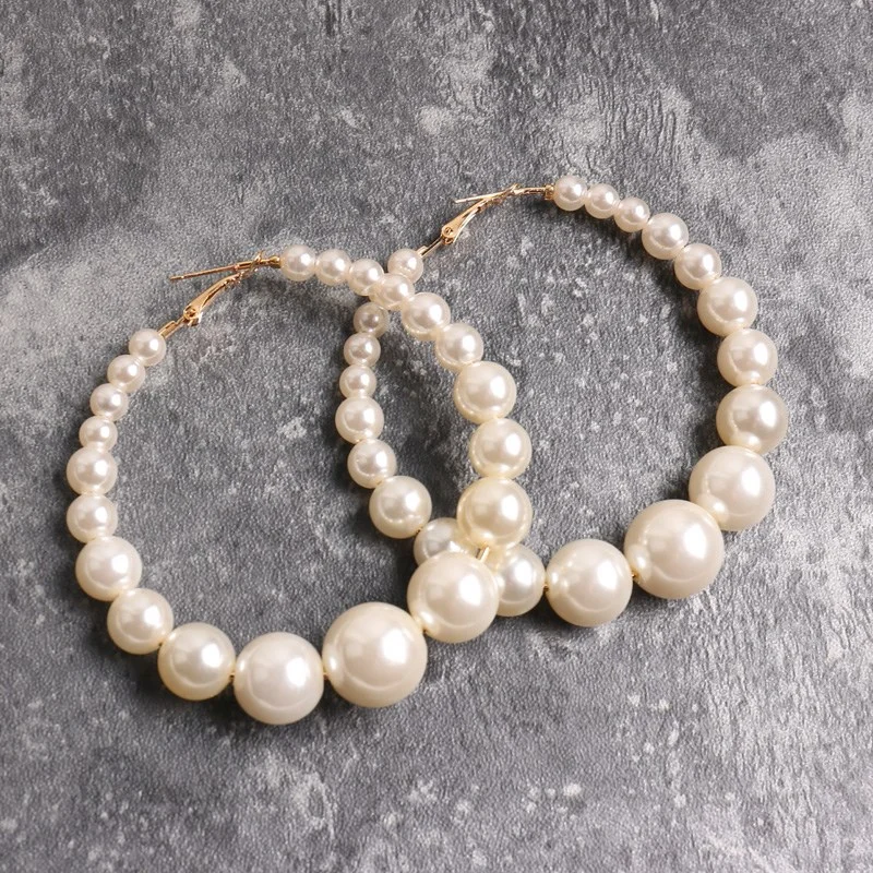 New Simulation Pearl Circle Earrings Exaggerated Oversized Pearl Big Circle Earring for women Fashion European vintage Jewelry
New Simulation Pearl Circle Earrings Exaggerated Oversized Pearl Big Circle Earring for women Fashion European vintage Jewelry