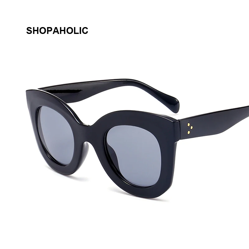 2017 Fashion Big Frame Sunglasses Women Brand Designer Vintage Rivet Shades Female Sun Glasses for Women Oculos De Sol Feminino
2017 Fashion Big Frame Sunglasses Women Brand Designer Vintage Rivet Shades Female Sun Glasses for Women Oculos De Sol Feminino