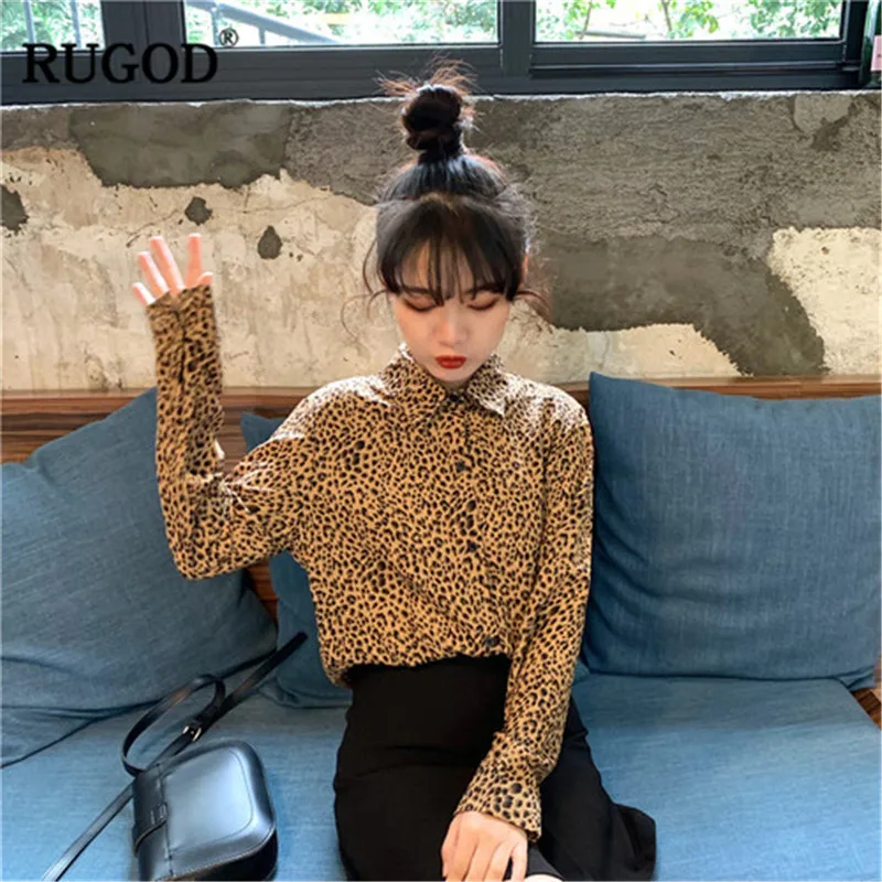 RUGOD 2019 New spring leopard print woman blouses long sleeves single-breasted notched collar fashion streetwear camisas mujer
RUGOD 2019 New spring leopard print woman blouses long sleeves single-breasted notched collar fashion streetwear camisas mujer