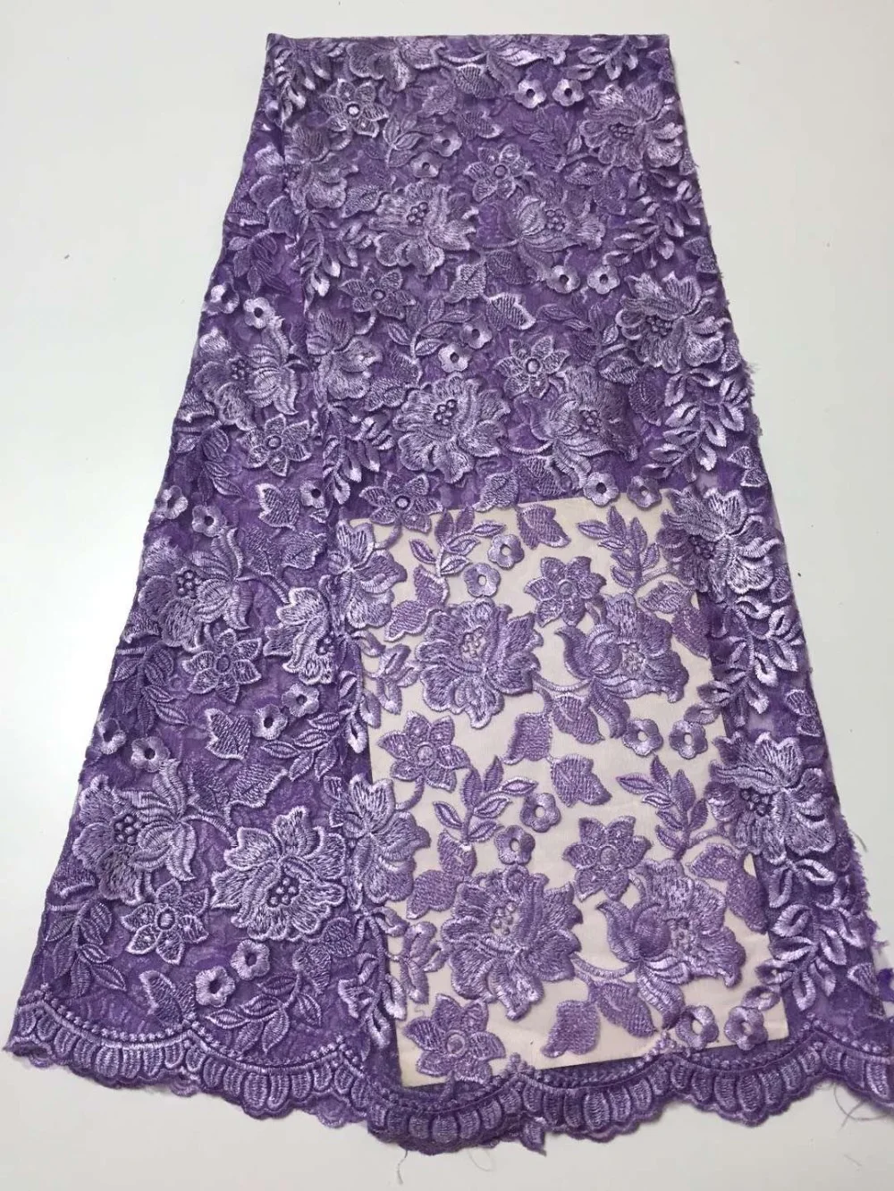 New Purple African Lace Fabrics Embroidered Nigerian Guipure Cord Lace Fabrics High Quality French Lace Fabric With 3D Flowers
New Purple African Lace Fabrics Embroidered Nigerian Guipure Cord Lace Fabrics High Quality French Lace Fabric With 3D Flowers