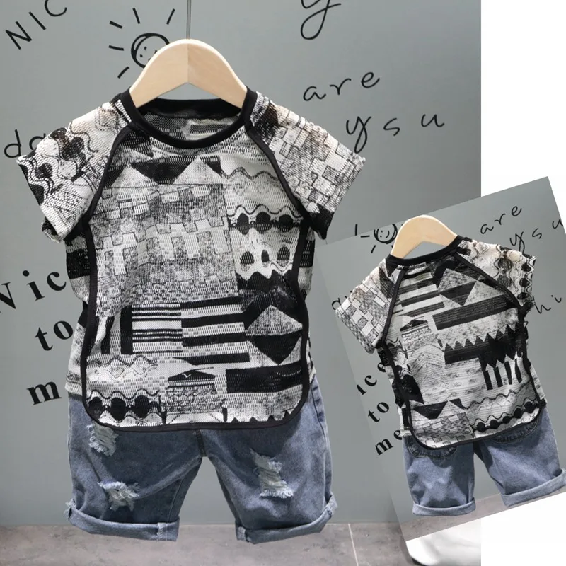 2019 Summer Children kid's For 2-7 year boy casual Hollow Breathable t-shirt +casual Hole denim shorts 2 pcs Clothes Set C2915
2019 Summer Children kid's For 2-7 year boy casual Hollow Breathable t-shirt +casual Hole denim shorts 2 pcs Clothes Set C2915