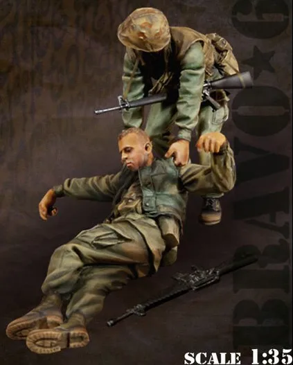 1/35 scale US Vietnam War to save his comrades 2 people miniatures Resin Model Kit figure Free Shipping
1/35 scale US Vietnam War to save his comrades 2 people miniatures Resin Model Kit figure Free Shipping