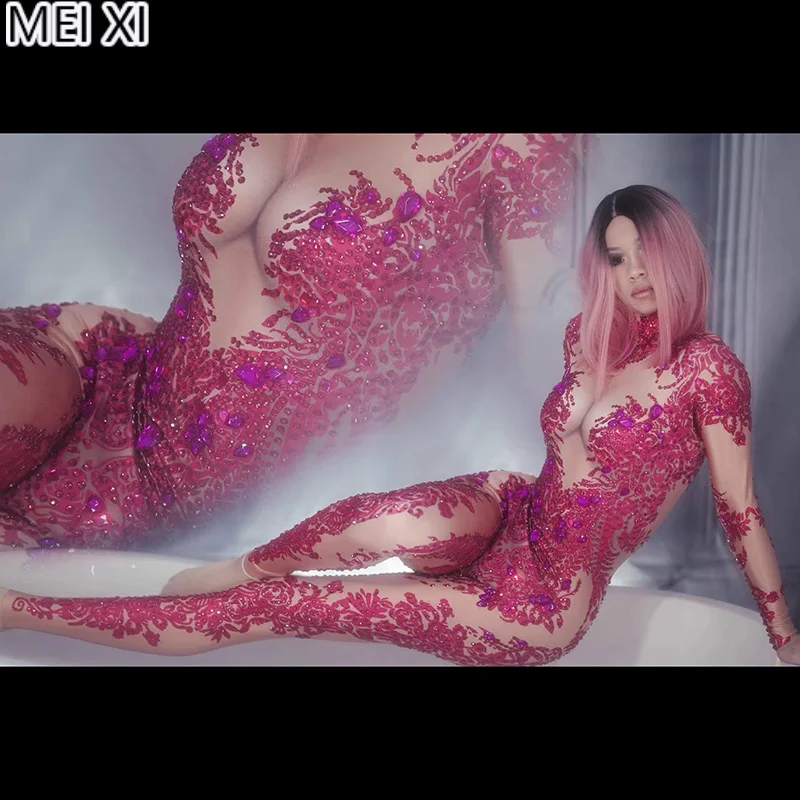 Unique luminous rose print rhinestone spandex jumpsuit party nightclub bar concert DJ singer/dancer costume
Unique luminous rose print rhinestone spandex jumpsuit party nightclub bar concert DJ singer/dancer costume