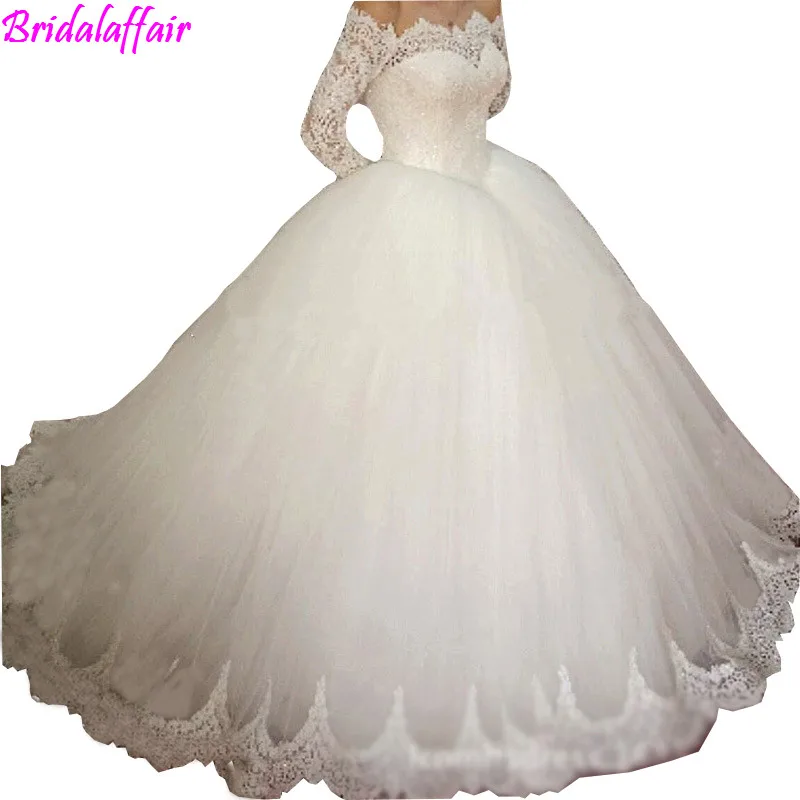 Vestido De Noiva Al Largo Della Spalla Maniche Lunghe abito di Sfera Abito Da Sposa 2018 Lace Vintage wedding dress
Vestido De Noiva Al Largo Della Spalla Maniche Lunghe abito di Sfera Abito Da Sposa 2018 Lace Vintage wedding dress