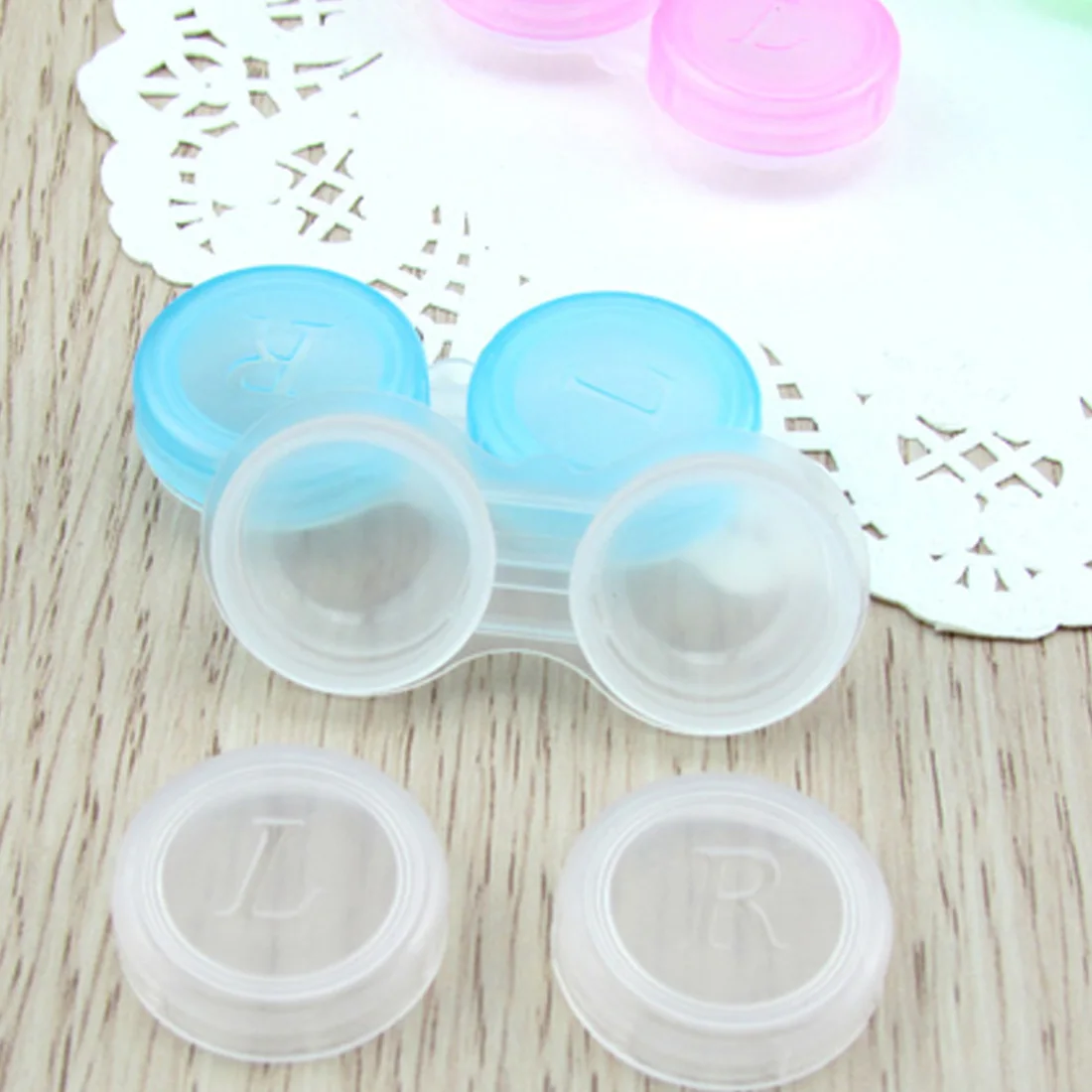 Color Random Unisex Men Women Cute Contact Lens Cases Box Container Soak Storage Eyewear Holder Small Size eye contacts
Color Random Unisex Men Women Cute Contact Lens Cases Box Container Soak Storage Eyewear Holder Small Size eye contacts