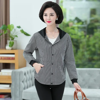 4XL Stripe Jacket Coat For Women 2020 Spring Autumn New Plus Size Middle Old Age Mother Casual Loose Hooded Zipper Outwear
4XL Stripe Jacket Coat For Women 2020 Spring Autumn New Plus Size Middle Old Age Mother Casual Loose Hooded Zipper Outwear