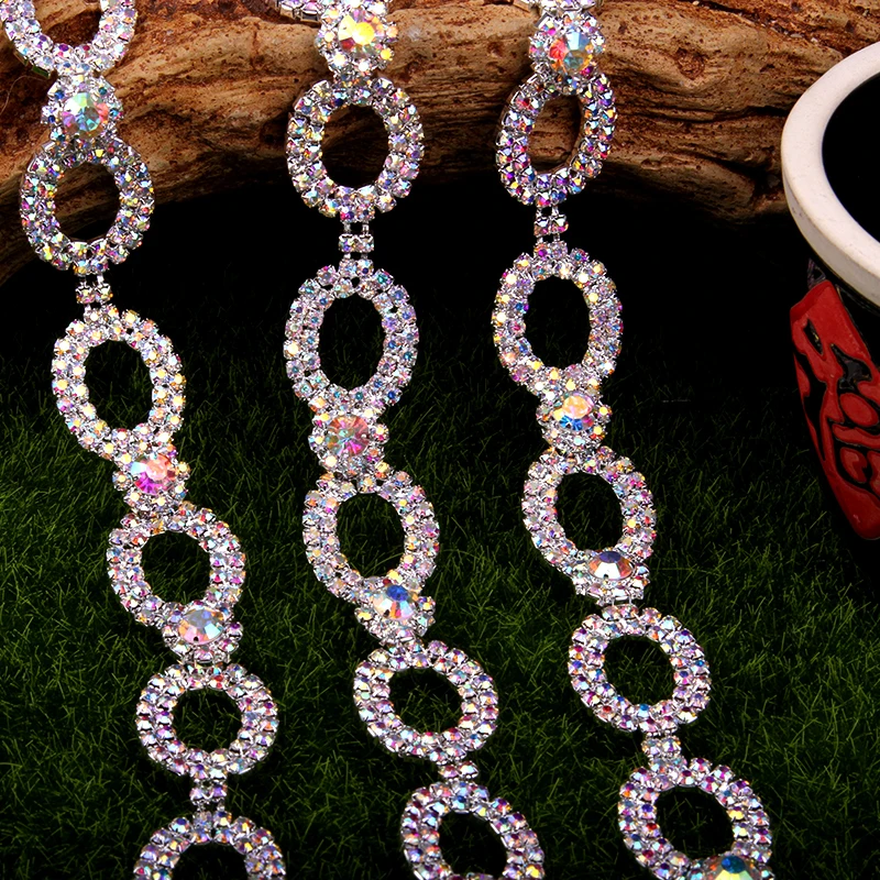 Round Crystal Rhinestone Trim Chain Appliques for Wedding Dresses Neckline Costume DIY Crafts Decor Sew on Silver Gold AB
Round Crystal Rhinestone Trim Chain Appliques for Wedding Dresses Neckline Costume DIY Crafts Decor Sew on Silver Gold AB