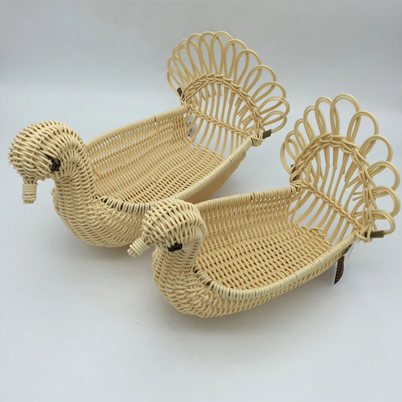 1 pcs Lmitation rattan weaving Receive a basket clothes basket Personality fruit basket chick goose duck deer baskets wicker zl4
1 pcs Lmitation rattan weaving Receive a basket clothes basket Personality fruit basket chick goose duck deer baskets wicker zl4