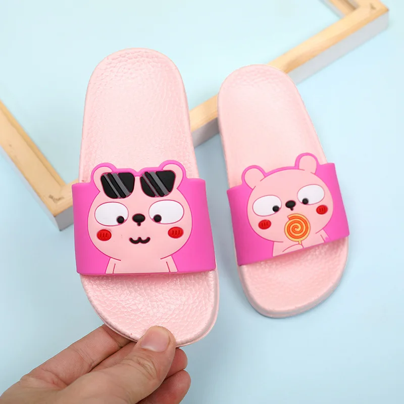 2019 Unisex Children Slippers for Boy Girls Cute Animal Prints Kids Indoor Baby Shoes PVC Cartoon Kids Slippers Swimming Shoes
2019 Unisex Children Slippers for Boy Girls Cute Animal Prints Kids Indoor Baby Shoes PVC Cartoon Kids Slippers Swimming Shoes