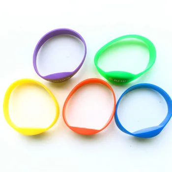 100pcs Bracelet Silicone Proximity Smart Watch Type Wristband 125Khz EM4100 RFID Red/Yellow/Blue/Green/Violet
100pcs Bracelet Silicone Proximity Smart Watch Type Wristband 125Khz EM4100 RFID Red/Yellow/Blue/Green/Violet