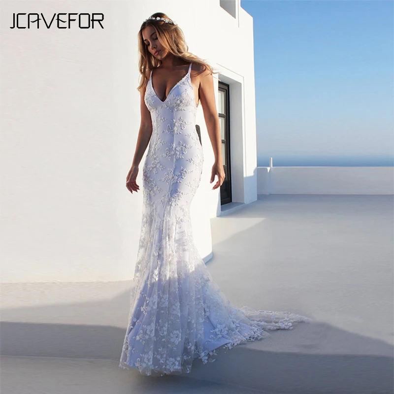 Autumn Deep V Neck Backless Sexy Strap Dress Women Off Shoulder Embroidered Dress Christmas Party Club Lace Dresses
Autumn Deep V Neck Backless Sexy Strap Dress Women Off Shoulder Embroidered Dress Christmas Party Club Lace Dresses