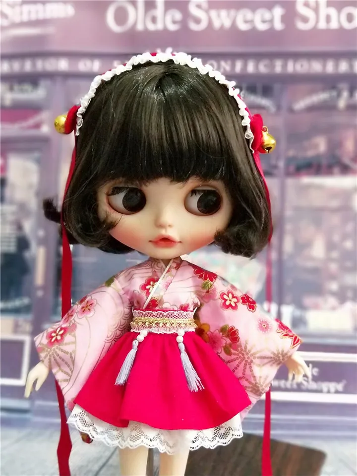 New Dolls Clothes Fashion Japanese Kimono with hair band for blyth licca ob24 1/6 Dolls Accessories clothes for dolls 1 Set=4PCS
New Dolls Clothes Fashion Japanese Kimono with hair band for blyth licca ob24 1/6 Dolls Accessories clothes for dolls 1 Set=4PCS