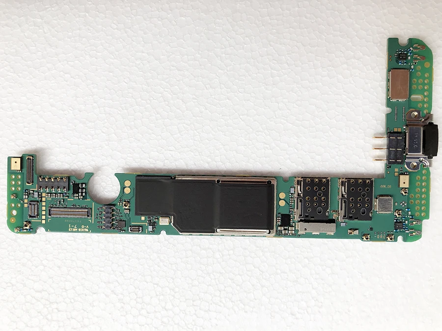 Original Unlocked Working For Nokia Lumia 950 Motherboard RM-1118 dual simcard Test 100% Free Shipping
Original Unlocked Working For Nokia Lumia 950 Motherboard RM-1118 dual simcard Test 100% Free Shipping