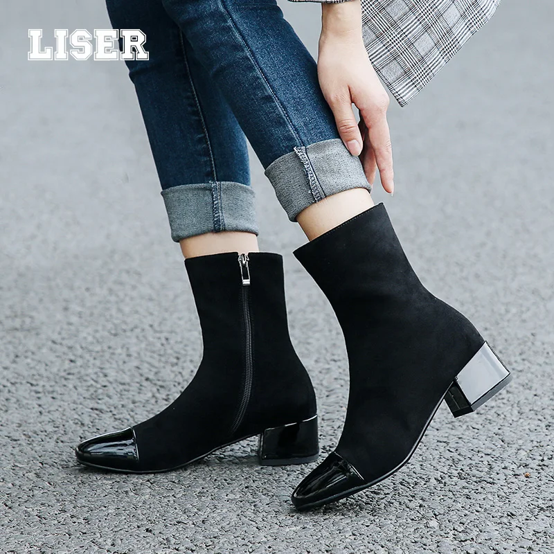 Elegant women's ankle boots patent leather square toe flock upper chunky heel short plush warm soft office booties for winter
Elegant women's ankle boots patent leather square toe flock upper chunky heel short plush warm soft office booties for winter