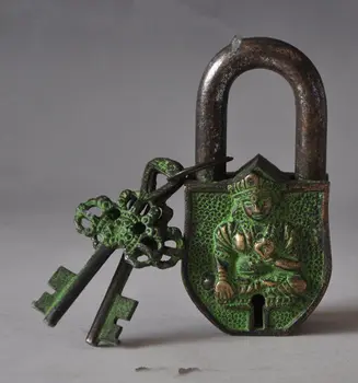 China's Tibet Buddhism bronze sculpture white tara big door lock, the key Free shipping
China's Tibet Buddhism bronze sculpture white tara big door lock, the key Free shipping