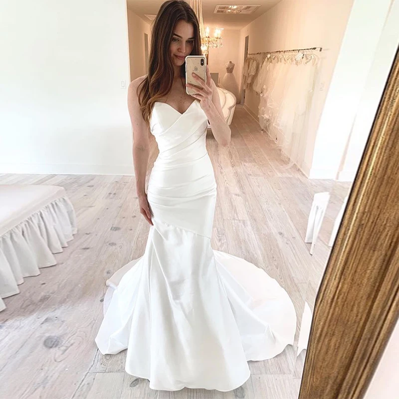 

Sweetheart Neckline Mermaid Wedding Dresses White Ivory Pleats Satin Bridal Gowns Casual Dresses Robe De Mariee Sweep Train