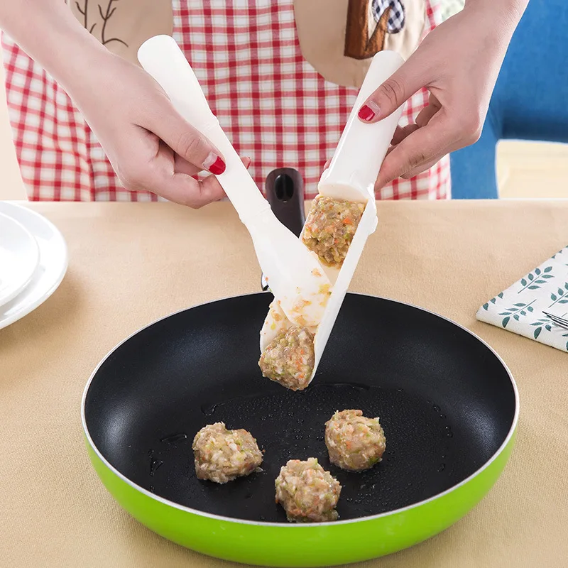 Plastic Dual-head Meat Ball Maker With spatula Beef Fish Meat Stuffing Ball Model 2 sizes meatballs anti-slip Meat&Poultry Tools
Plastic Dual-head Meat Ball Maker With spatula Beef Fish Meat Stuffing Ball Model 2 sizes meatballs anti-slip Meat&Poultry Tools
