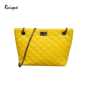 Ruique Ladies Bright Color Shoulder Bag Girls Big Capacity Simple Casual Crossbody Chain Bag Women Lingge Fashion Messenger Bags
Ruique Ladies Bright Color Shoulder Bag Girls Big Capacity Simple Casual Crossbody Chain Bag Women Lingge Fashion Messenger Bags