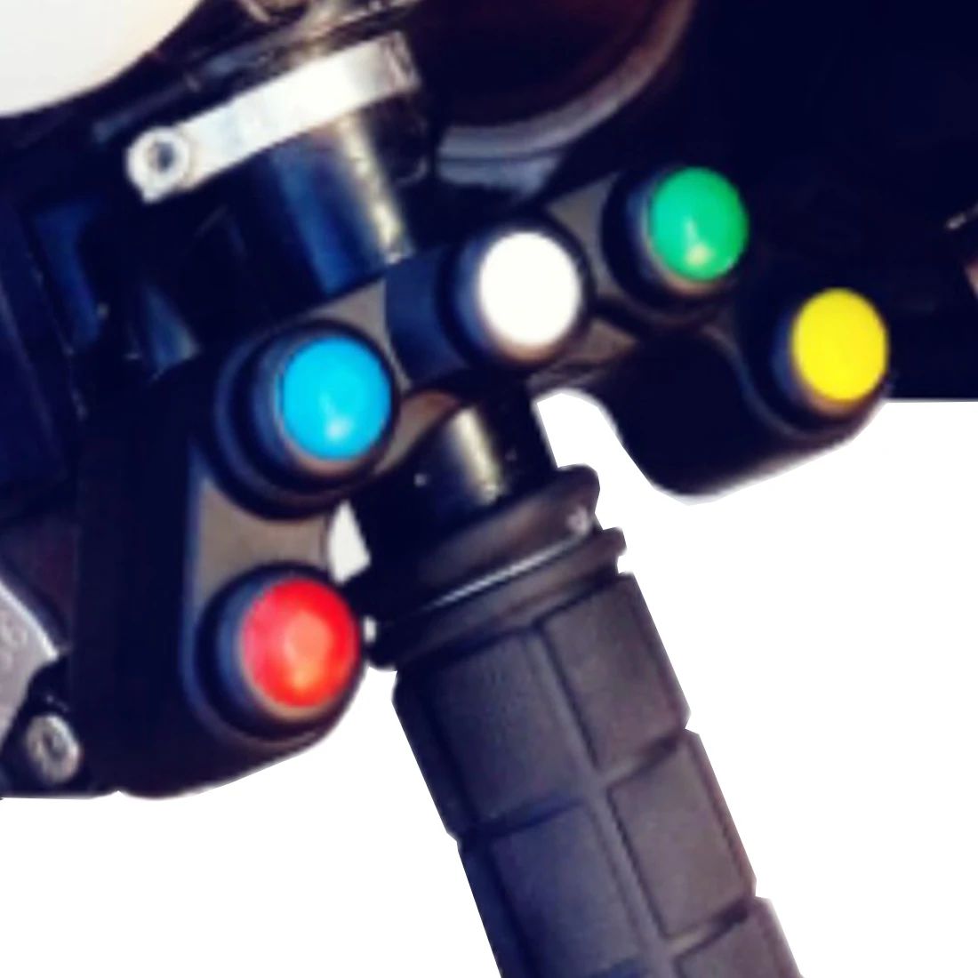 Dewtreetali new 5 button Motorcycle switch/switches button 7/8 22mm handlebar /lights /on-off button waterproof
Dewtreetali new 5 button Motorcycle switch/switches button 7/8 22mm handlebar /lights /on-off button waterproof