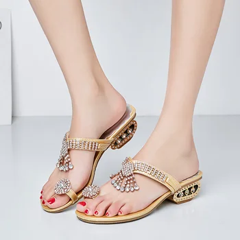 Women Outdoor Slippers Medium Heel Thick Heel Sandals Woman Sweet Diamond Drill Mother Middle-aged Women's Sandals Big Size 41
Women Outdoor Slippers Medium Heel Thick Heel Sandals Woman Sweet Diamond Drill Mother Middle-aged Women's Sandals Big Size 41