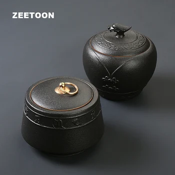 Black Zen Japanese Vintage Coarse Pottery Carved Tea Cans Creative Canister Ceramic Kung Fu Tea Set Jar Candy Puer Seal Storage
Black Zen Japanese Vintage Coarse Pottery Carved Tea Cans Creative Canister Ceramic Kung Fu Tea Set Jar Candy Puer Seal Storage