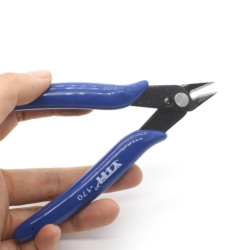 1Pcs Industrial Electronic Cutting Pliers Oblique Maintenance Model Making Trim Side Safe Lock Wire Cable Cutter Scissor
1Pcs Industrial Electronic Cutting Pliers Oblique Maintenance Model Making Trim Side Safe Lock Wire Cable Cutter Scissor