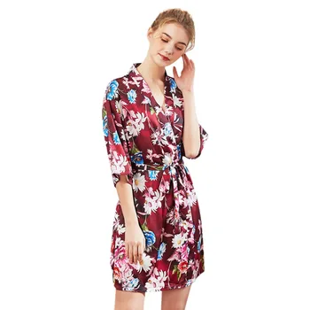 Robe Fashion Women's Sleepwear Sexy Satin Bathrobe Ladies Print Nightgown Short-sleeved Pyjama Femme Mini Dress Pizama Damska
Robe Fashion Women's Sleepwear Sexy Satin Bathrobe Ladies Print Nightgown Short-sleeved Pyjama Femme Mini Dress Pizama Damska