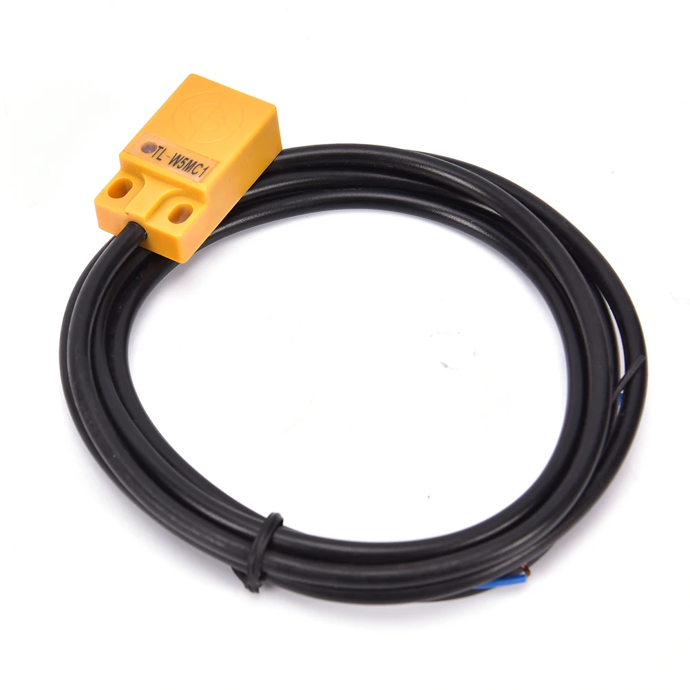1Pc 3 Wire Inductive Proximity Sensor Detection Switch NPN DC 6-36V 200A TL-W5MC1 5mm
1Pc 3 Wire Inductive Proximity Sensor Detection Switch NPN DC 6-36V 200A TL-W5MC1 5mm