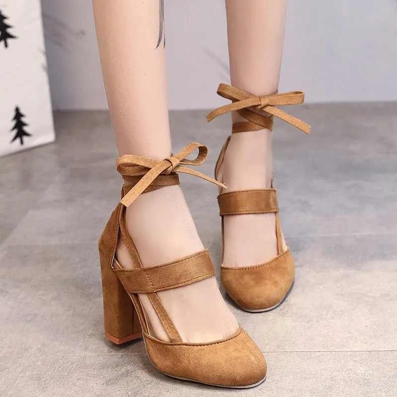 Plus Size Female Ankle Strap High Heels Flock Gladiator Shoes Thick Heel Fashion Women Party Wedding Pumps Drop Shipping yuj7
Plus Size Female Ankle Strap High Heels Flock Gladiator Shoes Thick Heel Fashion Women Party Wedding Pumps Drop Shipping yuj7