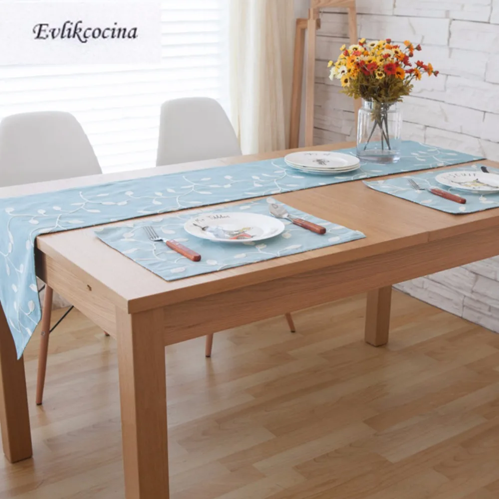 Free Shiping Blue Embroidered Vine Leaf Table Runner Covers Linen Coton Corridore Della Tabella Chemin De Table decoracion hogar
Free Shiping Blue Embroidered Vine Leaf Table Runner Covers Linen Coton Corridore Della Tabella Chemin De Table decoracion hogar