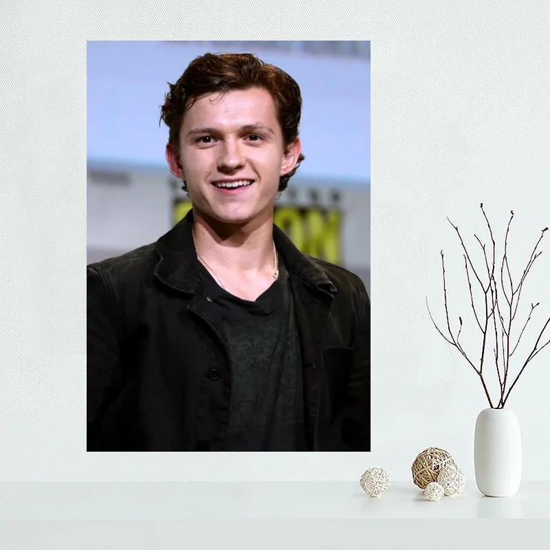 2019 New Product Tom Holland Poster Custom Satin Poster Print Cloth Fabric Wall Poster Print Silk Fabric Print Poster
2019 New Product Tom Holland Poster Custom Satin Poster Print Cloth Fabric Wall Poster Print Silk Fabric Print Poster