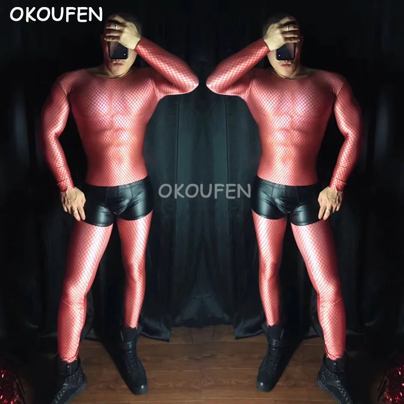 New Fashion sexy black red grid Tights shorts set Costume Bar Party Nightclub Male Singer DJ DS 3D Hollow Muscle Abs Jumpsuit
New Fashion sexy black red grid Tights shorts set Costume Bar Party Nightclub Male Singer DJ DS 3D Hollow Muscle Abs Jumpsuit