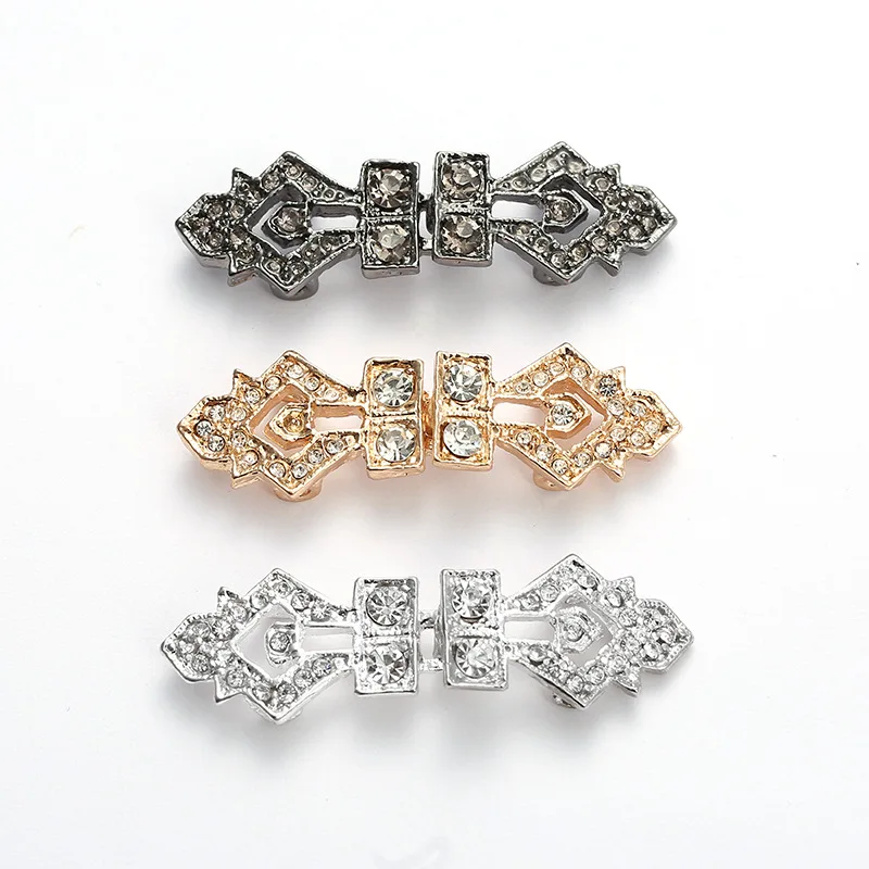 16mm*51mm Mink Fur Coat Clasp Hook Hollow Metal Rhinestones Decorated Combined Fastener Buckles for Bags Belt Overcoat Repairing
16mm*51mm Mink Fur Coat Clasp Hook Hollow Metal Rhinestones Decorated Combined Fastener Buckles for Bags Belt Overcoat Repairing