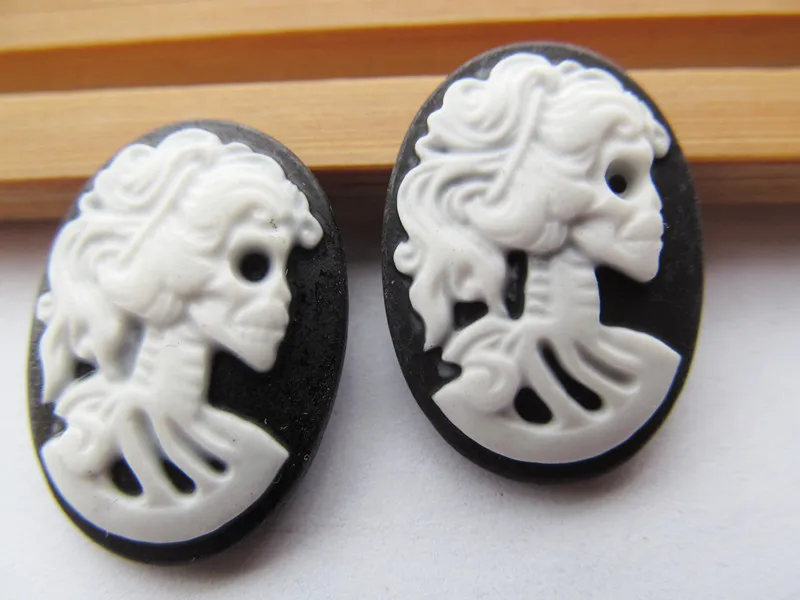 20pcs 18x25mm Black/White Oval Flatback Resin Beauty Skull Head Cameo Charm Finding,Phone Decoration Kit,DIY Accessory Jewellry
20pcs 18x25mm Black/White Oval Flatback Resin Beauty Skull Head Cameo Charm Finding,Phone Decoration Kit,DIY Accessory Jewellry