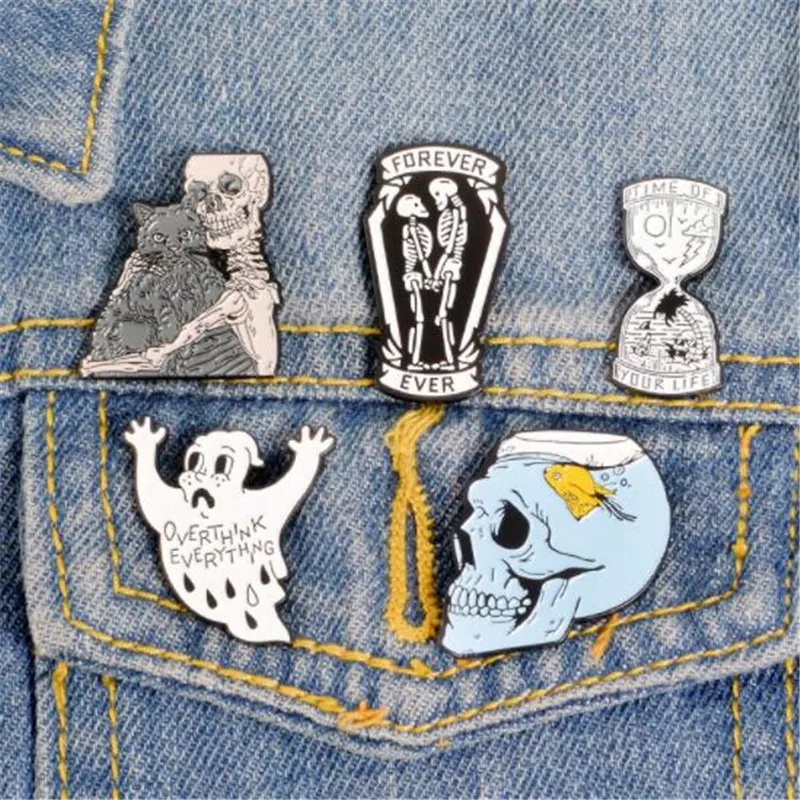 WKOUD The skeleton Cat Pins Skeleton Love Brooches Ghost Badges Sea Life Lapel pins Gothic Skull Love Jewelry
WKOUD The skeleton Cat Pins Skeleton Love Brooches Ghost Badges Sea Life Lapel pins Gothic Skull Love Jewelry