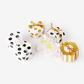 100pcs Mini Stripe/Dots Golden Bronzing Color Hexagon Chocolate Cake Box Dragee Candy Black Box Baking Package Wedding Mariage
100pcs Mini Stripe/Dots Golden Bronzing Color Hexagon Chocolate Cake Box Dragee Candy Black Box Baking Package Wedding Mariage