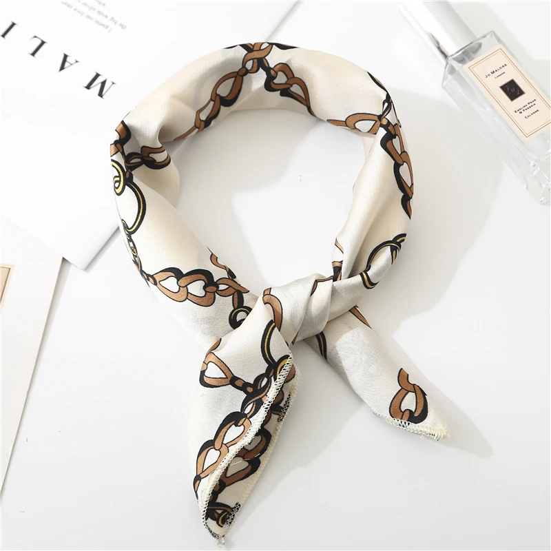 2019 New Women Square Scarf Printing Silk Scarves Female Office Striped Neckerchief Soft Fashion Foulard Bandana
2019 New Women Square Scarf Printing Silk Scarves Female Office Striped Neckerchief Soft Fashion Foulard Bandana