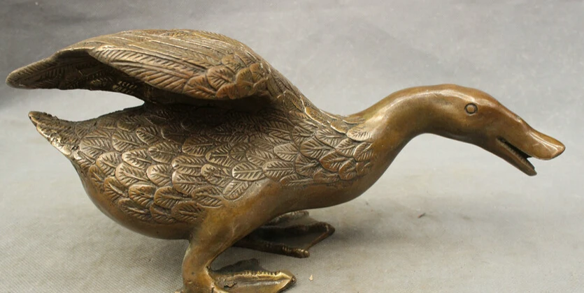 JP S62 12" Chinese Bronze Copper FengShui Flyer Wild Goose Swan Cygnus Lucky Statue B0403
JP S62 12" Chinese Bronze Copper FengShui Flyer Wild Goose Swan Cygnus Lucky Statue B0403