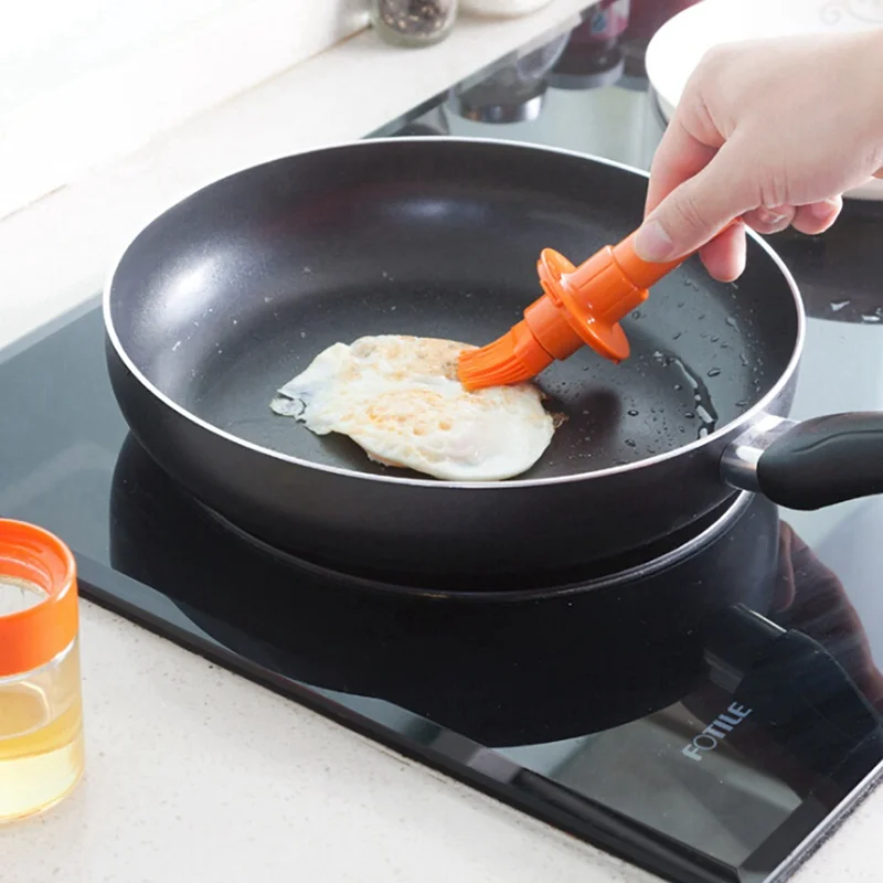 2019 1PC Portable BBQ Basting Brush Oil Bottle With Brush Baking Pastry Oil Brush Kitchen Baking Honey Oil barbecue Tool Gadgets
2019 1PC Portable BBQ Basting Brush Oil Bottle With Brush Baking Pastry Oil Brush Kitchen Baking Honey Oil barbecue Tool Gadgets