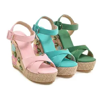 Summer new ladies flowers embroidered grass bottom ultra high heel wedges platform waterproof platform sandals
Summer new ladies flowers embroidered grass bottom ultra high heel wedges platform waterproof platform sandals
