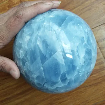 5A+ Natural celestine stone crystal ball divination quartz ball wedding dress photography decoration ball
5A+ Natural celestine stone crystal ball divination quartz ball wedding dress photography decoration ball