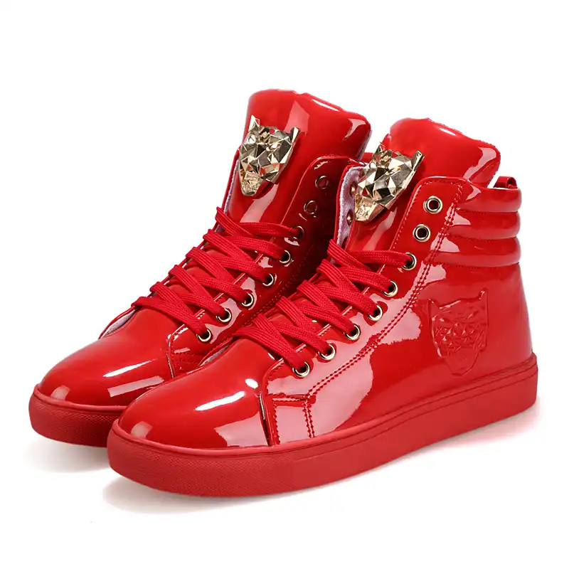 sapato branco e vermelho masculino