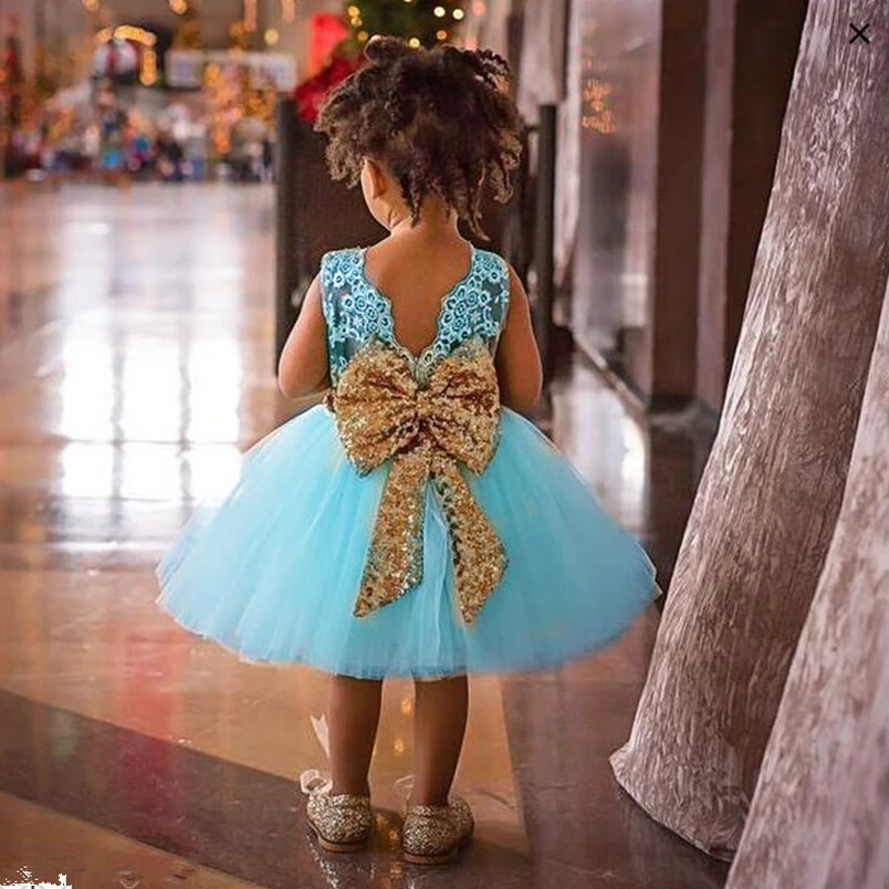 V collar Sequined Big bowknot Little Girl Party dresses 2017 New High Quality White and Pink and blue Cotton Baby Princess Dress
V collar Sequined Big bowknot Little Girl Party dresses 2017 New High Quality White and Pink and blue Cotton Baby Princess Dress