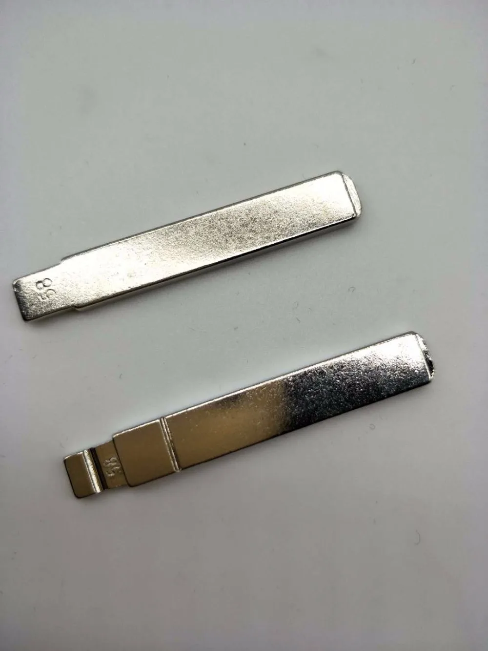 Original Replace Folding key blade ForCitroen Triumph Kino Car key embryo replacing the key head Remote Key Blade NO.58
Original Replace Folding key blade ForCitroen Triumph Kino Car key embryo replacing the key head Remote Key Blade NO.58