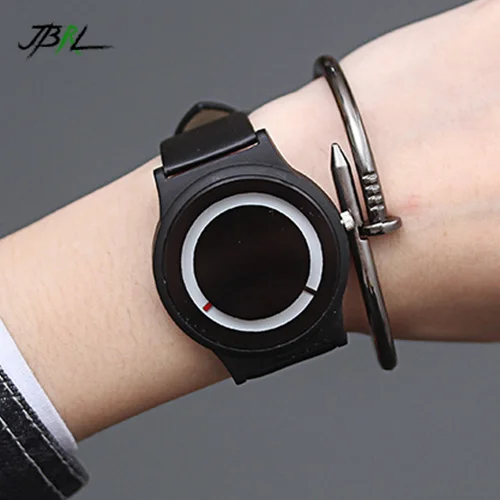 New Style Fashion Watch Men Watches Quartz Wrist Watch For Men Clock Male Wristwatches Hours Reloges Hodinky Relogio Masculino
New Style Fashion Watch Men Watches Quartz Wrist Watch For Men Clock Male Wristwatches Hours Reloges Hodinky Relogio Masculino