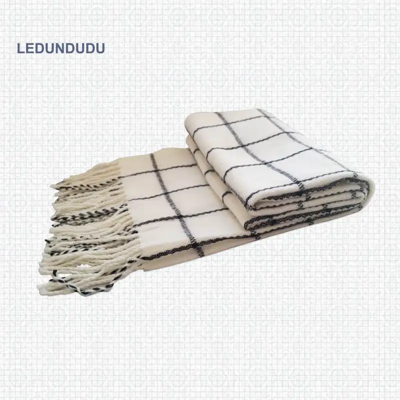 Fairy Tail Cosplay Accessories Natsu Dragneel Scarves Plaid Thickening Soft Winter Warm Scarf Christmas Gift
Fairy Tail Cosplay Accessories Natsu Dragneel Scarves Plaid Thickening Soft Winter Warm Scarf Christmas Gift