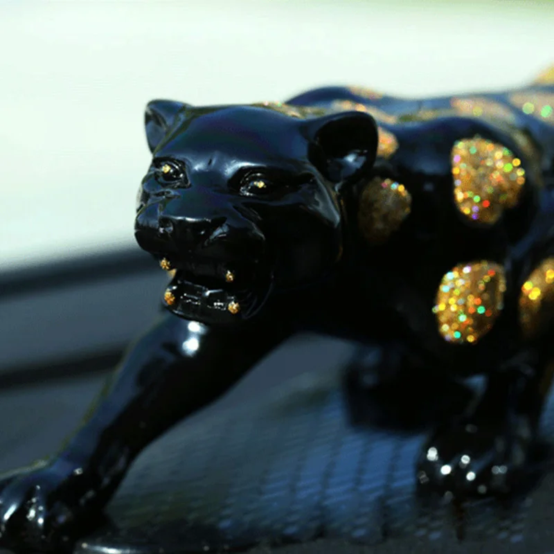Car Ornament Golden Silver Money Leopard Shape Perfume Air Freshener Essential Oil Auto Interior Decoration Dashboard
Car Ornament Golden Silver Money Leopard Shape Perfume Air Freshener Essential Oil Auto Interior Decoration Dashboard