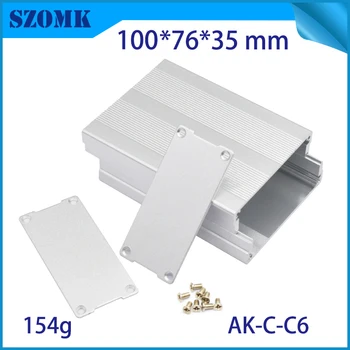 extruded amplifier box aluminium 36(H)x76(W)x100(L)mm silver color with powder coating anodizing ,this case could be walled up 
extruded amplifier box aluminium 36(H)x76(W)x100(L)mm silver color with powder coating anodizing ,this case could be walled up